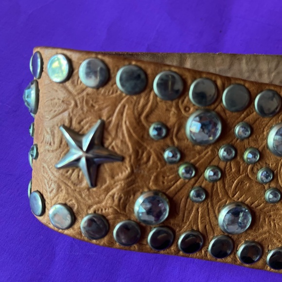 Tooled Leather Vintage Studded Western Boho Women\'s Cinch Belt 80’s main image 8